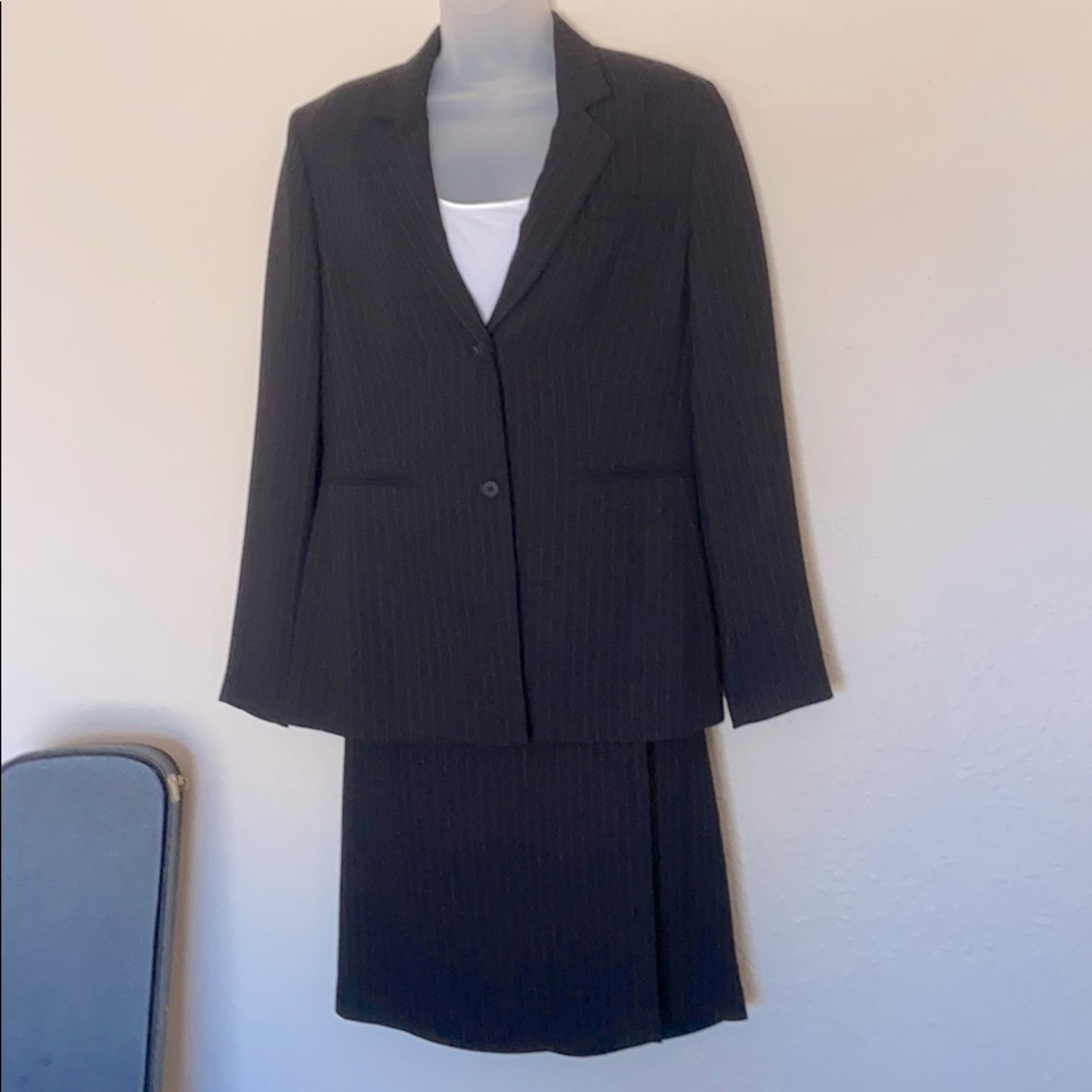 🌺 ANNEX Casual Corner 2 pieces Suit, Black Sz 8.